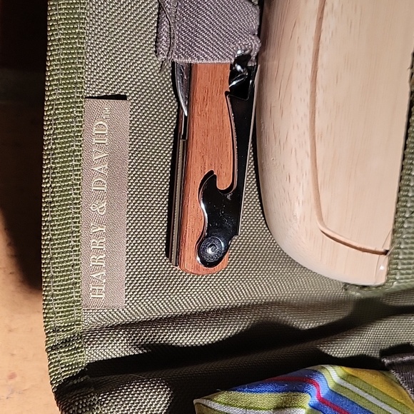 Harry & David Wine & Cheese Service Set For Two Cutting Board - Picture 4 of 7